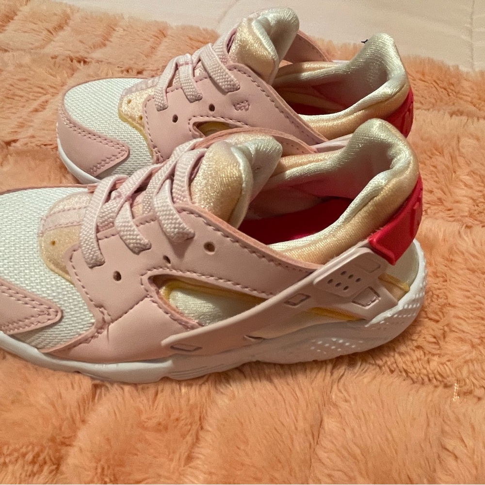 Nike Kids Pink and White Sneakers